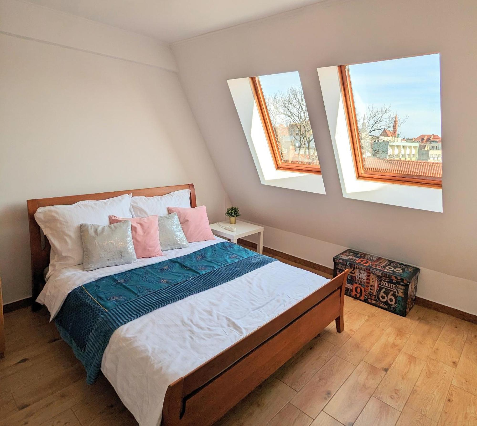 3-Bedroom Apt In Town Square Breslavia Exterior foto